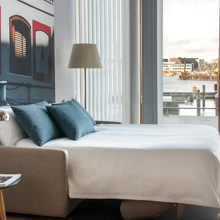 Eric Voekel Boutique - Riverfront 4* Amszterdam