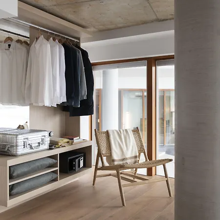 Eric Voekel Boutique - Riverfront Apartmanhotel 4*