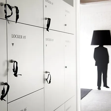 Eric Voekel Boutique - Riverfront Amsterdam
