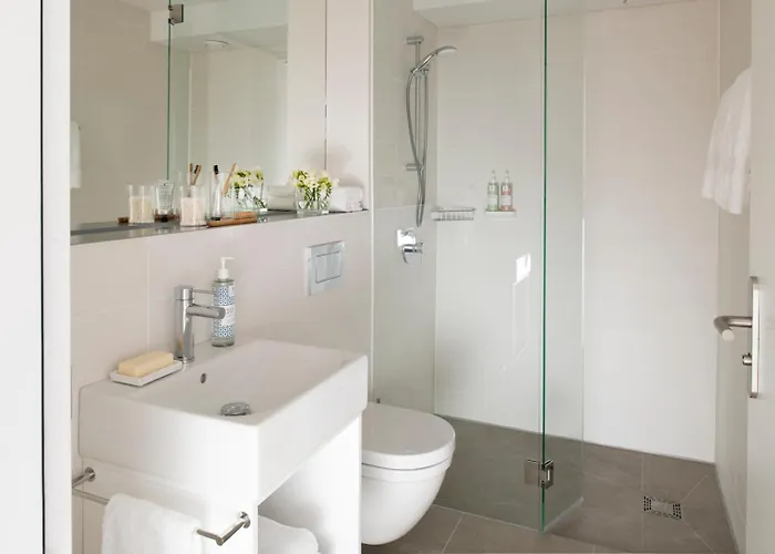 Eric Voekel Boutique - Riverfront Apartament