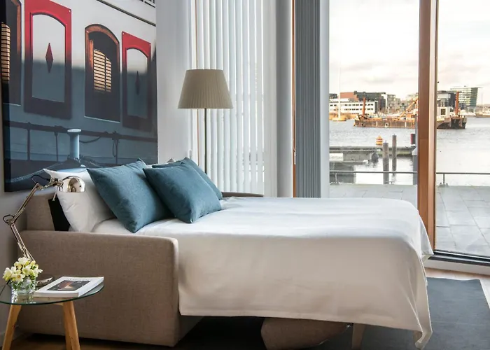 Eric Voekel Boutique - Riverfront * Amsterdam