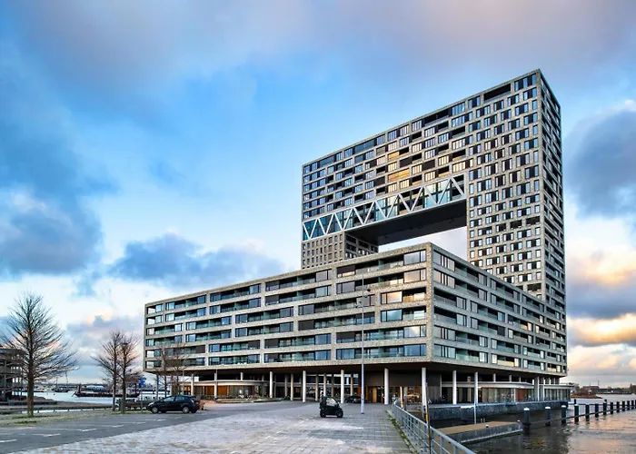 Eric Voekel Boutique - Riverfront Amsterdam