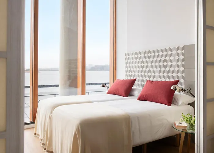 Eric Voekel Boutique - Riverfront Amsterdam