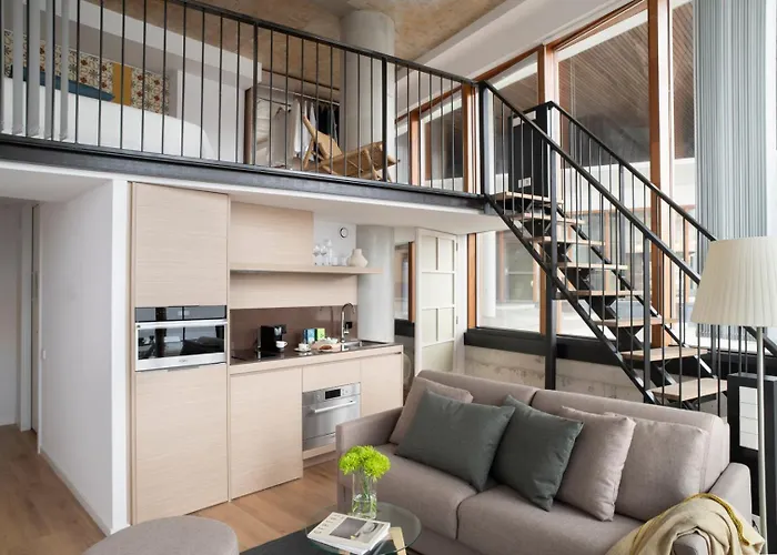 Eric Voekel Boutique - Riverfront * Amsterdam